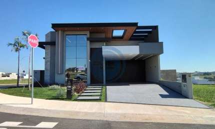 Imperdível! Casa em condomínio à venda em Indaiatuba-SP, Jardim Residencial Dona Maria Candida - 3 quartos, 3 suítes, 2 salas, 5 banheiros, 4 vagas de garagem, 220m².