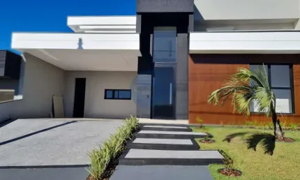 Casa térrea de alto padrão no Condomínio Milano em Indaiatuba-SP: 3 suítes, área gourmet, piscina, aquecimento solar.