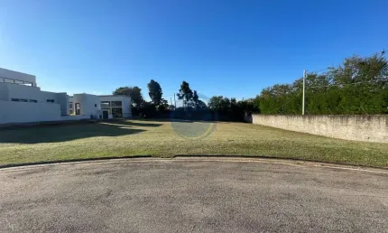 Terreno de 2.000m² em condomínio de luxo em Indaiatuba-SP, no Recanto Campestre Internacional de Viracopos Gleba 7