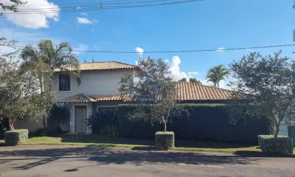 Esquina em condomínio fechado no jardim residencial santa clara, indaiatuba-sp - 4 suítes, 380m²