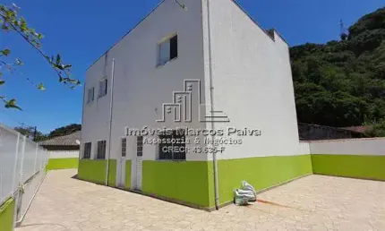 Sobrados novos a poucos metros do Centro de Mongaguá!