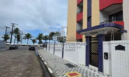 Apartamento Pé na Areia – Vista Privilegiada e Qualidade de Vida.