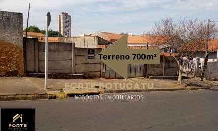 Terreno à venda no bairro Vila Assumpção - Botucatu/SP