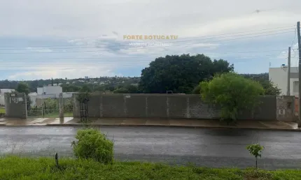 Terreno à venda no bairro jardim tropical - botucatu/sp