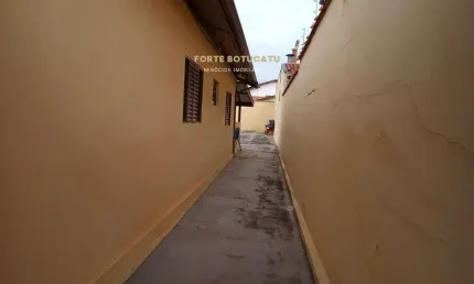 Casa com 3 quartos à venda na Vila Nogueira, Botucatu 