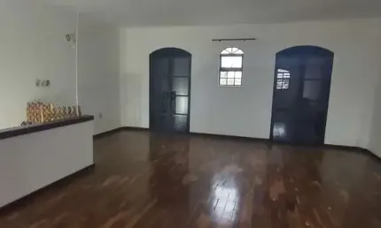 Casa com 4 quartos à venda na Vila Maria, Botucatu 