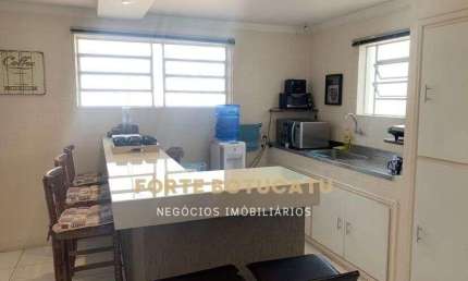 Casa Padrão - Possibildade Incrivel para Escritorio/ Comércio