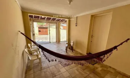 Casa com 3 quartos à venda na Vila Maria, Botucatu 