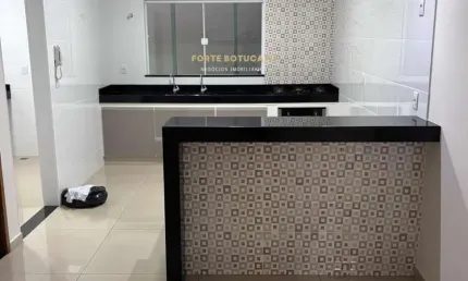 Casa com 3 quartos à venda no Jardim Regina, Botucatu 