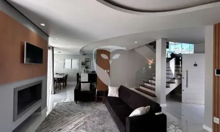 Casa com 3 quartos à venda na Nossa Senhora da Saúde, Caxias do Sul  por R$ 1.900.000