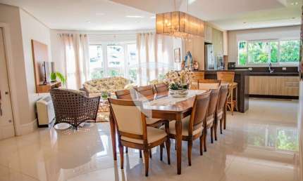 Casa à venda no Centro, Flores da Cunha  por R$ 5.300.000