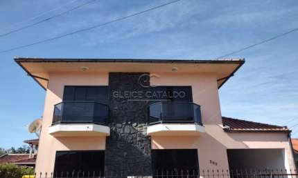 Casa com 3 quartos à venda na Idelfonso Caetano de Melo, 300, Carianos, Florianópolis por R$ 1.330.000