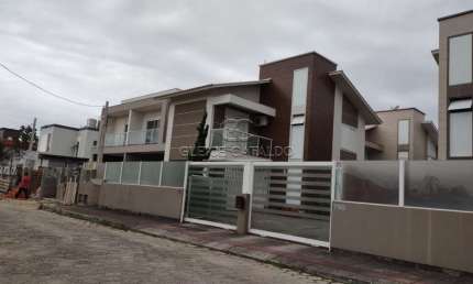 Casa com 4 quartos à venda na Rua Saul Silveira Penha, 760, Carianos, Florianópolis por R$ 1.500.000
