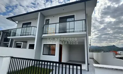 Casa com 3 quartos à venda no Forquilhas, São José 