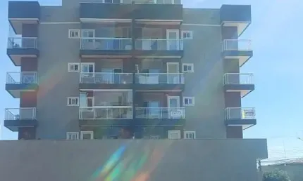 Apartamento para Venda em Guarapuava, Santana, 2 dormitórios, 1 suíte, 1 banheiro, 2 vagas