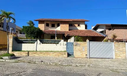 Casa Ampla com 4 dormitórios, 2 salas, cozinha e varanda 570 m² - venda por R$ 2.500.000 ou aluguel por R$ 9.000/mês - Pedro Gondim - João Pessoa/PB