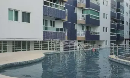 Apartamento Pé na Areia com 2 dormitórios, sala, cozinha americana e varanda à venda, 77 m² por R$ 950.000 - Bessa - João Pessoa/PB