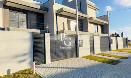 Sobrado Alto Padrão com Vista Deslumbrante – Localização Privilegiada e Facilidade de Acesso a Curitiba!