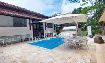 Casa com 4 dormitórios à venda, 400 m² por R$ 1.700.000,00 - Itaipu - Niterói/RJ