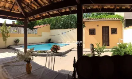 Casa com 4 dormitórios à venda, 200 m² por R$ 1.000.000,00 - Piratininga - Niterói/RJ