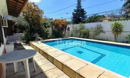 Casa com 3 dormitórios à venda, 150 m² por R$ 897.000,00 - Itaipu - Niterói/RJ