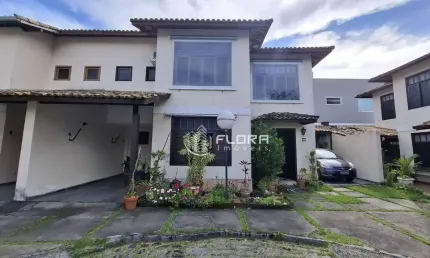 Casa com 3 dormitórios à venda, 116 m² por R$ 780.000,00 - Itaipu - Niterói/RJ