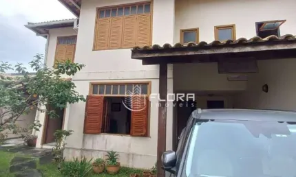 Casa com 3 dormitórios à venda, 190 m² por R$ 750.000,00 - Itaipu - Niterói/RJ