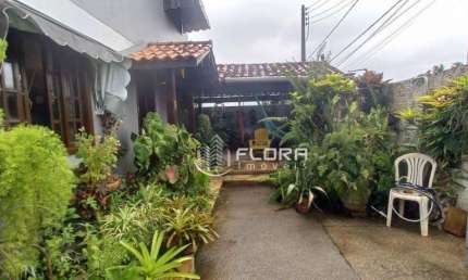 Casa com 3 dormitórios à venda, 120 m² por R$ 700.000,00 - Itaipu - Niterói/RJ