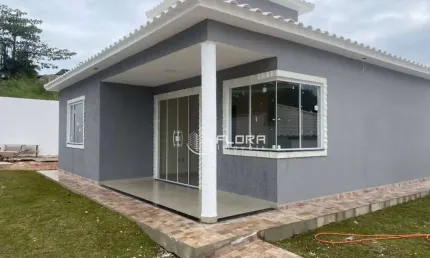 Casa com 2 dormitórios à venda, 65 m² por R$ 480.000,00 - São José do Imbassaí - Maricá/RJ