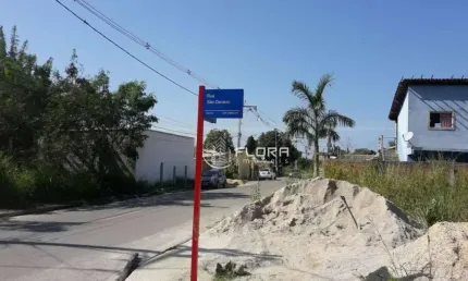 Terreno à venda na Rua São Geraldo, 40, São Bento da Lagoa, Maricá