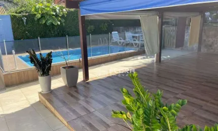Casa com 5 dormitórios à venda, 200 m² por R$ 840.000,00 - Recanto de Itaipuaçu - Maricá/RJ