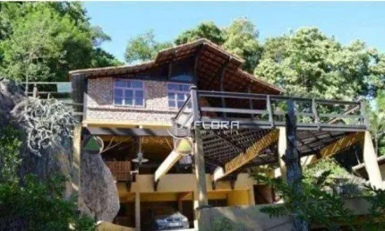 Casa com 3 dormitórios à venda, 336 m² por R$ 1.620.000,00 - Itacoatiara - Niterói/RJ