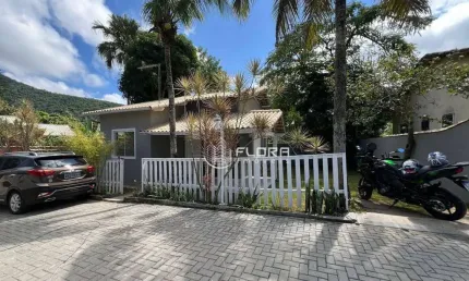 Casa com 2 dormitórios à venda, 72 m² por R$ 370.000,00 - Rincão Mimoso (Itaipuaçu) - Maricá/RJ