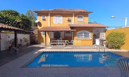 Casa com 3 dormitórios à venda, 285 m² por R$ 830.000,00 - Piratininga - Niterói/RJ