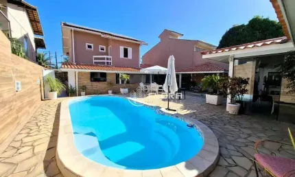 Casa com 5 dormitórios, duas suites no 1º pavimento + 1 no 2º. à venda, 400 m² por r$ 1.750.000 - itaipu - niterói/rj
