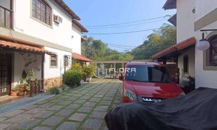 Casa com 2 dormitórios à venda, 90 m² por R$ 420.000,00 - Mata Paca - Niterói/RJ
