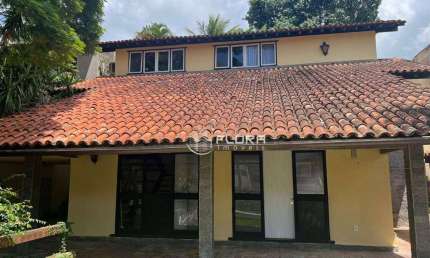 Casa com 3 dormitórios à venda, 154 m² por R$ 850.000,00 - Mata Paca - Niterói/RJ