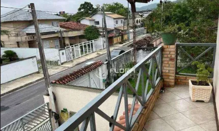 Casa com 3 dormitórios à venda, 133 m² por R$ 790.000,00 - Itaipu - Niterói/RJ