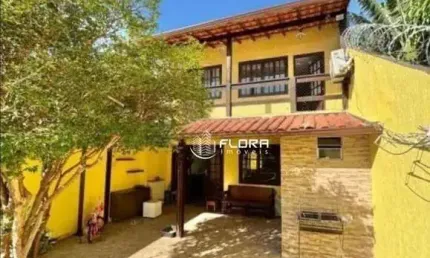 Casa com 2 dormitórios à venda, 130 m² por R$ 550.000,00 - Itaipu - Niterói/RJ