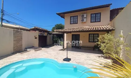 Casa com 3 dormitórios à venda, 160 m² por R$ 800.000,00 - Serra Grande - Niterói/RJ