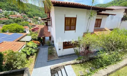 Casa com 4 dormitórios para alugar, 336 m² por R$ 8.240,00/mês - Itaipu - Niterói/RJ