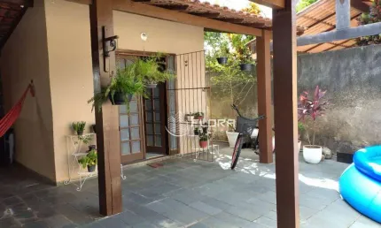 Casa com 3 dormitórios à venda, 129 m² por r$ 600.000,00 - itaipu - niterói/rj