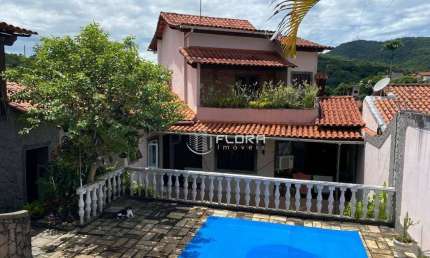 Casa com 4 dormitórios à venda, 250 m² por R$ 890.000,00 - Vila Progresso - Niterói/RJ
