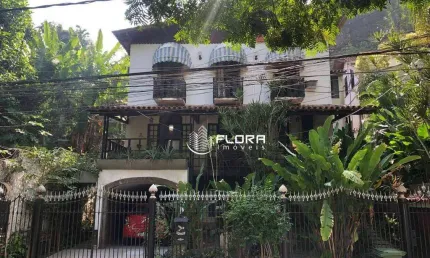 Casa com 4 dormitórios à venda, 250 m² por R$ 1.760.000,00 - Charitas - Niterói/RJ