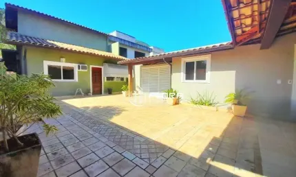 Casa com 3 quartos à venda, 150 m² por r$ 1.100.000 - itaipu - niterói/rj