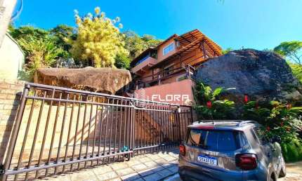 Casa com 3 dormitórios à venda, 374 m² por R$ 2.200.000,00 - Itacoatiara - Niterói/RJ