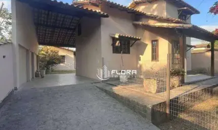 Casa com 5 dormitórios à venda, 195 m² por R$ 600.000 - Flamengo - Maricá/RJ