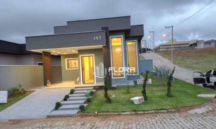 Casa de esquina com 3 quartos á venda no condomínio Dom Village em Maricá por R$ 560.000