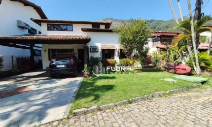 Casa com 3 dormitórios à venda, 150 m² por R$ 1.100.000 - Cantagalo - Niterói/RJ
