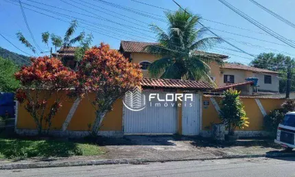 Casa com 6 quartos, sendo 1 suíte, com 400 m², à venda por R$ 1.500.000,00 , Maricá - RJ